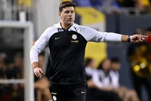 HLV Mauricio Pochettino tiếp tục bị la ó khi Chelsea hòa 0-0 ở Bournemouth.