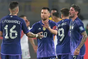 Lionel Messi trở thành cầu thủ ghi bàn hàng đầu mọi thời đại ở vòng loại World Cup khu vực Nam Mỹ.