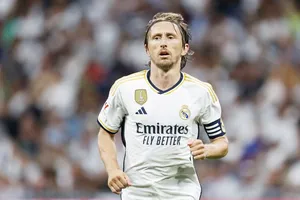 Luka Modric vừa gia nhập danh sách dàinhững ngôi sao của Real Madrid phải ngồi ngoài.