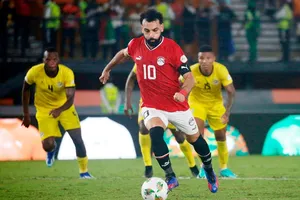 Ai Cập cần quả phạt đền ở phút 97 của Mo Salah để từ chối chiến thắng đầu tiên của Mozambique trong lịch sử AFCON.