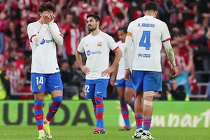 Barcelona thua 2-4 trong hiệp phụ trên sân Athletic Bilbao.