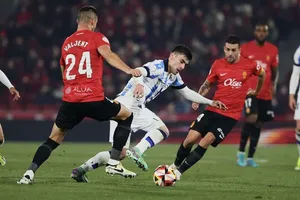 Mallorca và Sociedad chơi thận trọng và hòa 0-0 trong trận lượt đi bán kết Cup Nhà Vua.
