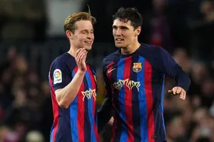 Nếu Frenkie de Jong và Andreas Christensen sẵn sàng sẽ gia tăng sức mạnh ở hàng tiền vệ Barcelona.