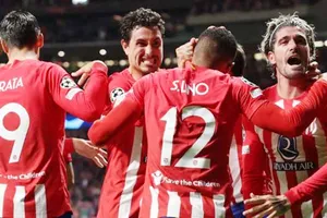 Atletico Madrid giành chiến thắng 2-1 trước Borussia Dortmund trong trận lượt đi tứ kết.
