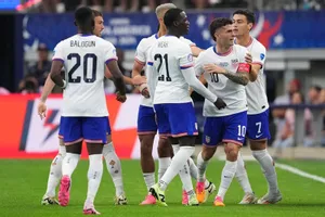 Christian Pulisic tỏa sáng rực rỡ trong ngày ra quân giúp tuyển Mỹ đánh bại Bolivia 2-0.