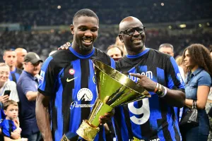 Lilian Thuram cùng cậu con trai lớn Marcus Thuram