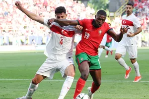 Hậu vệ trái Nuno Mendes đang chơi khá tốt cùng tuyển Bồ Đào Nha.