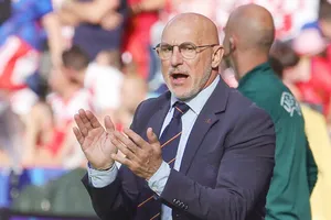 HLV Luis de la Fuente cảnh báo không có trận bán kết thoải mái trước tuyển Pháp của Kylian Mbappe.