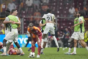 Young Boys loại Galatasaray khiến không còn đại diện Thổ Nhĩ Kỳ nào tham gia vòng đấu chính Champions League. 