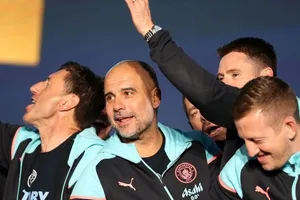 HLV Pep Guardiola luôn thể hiện sự tôn trọng đối với đội ngũ nhân viên của Man.City.