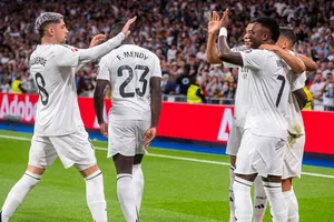 Real Madrid phục hồi từ trận thua đầu tiên sau gần 10 tháng khi đánh bại Villarreal 2-0.