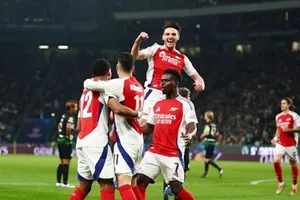 Đánh bại Sporting Lisbon 5-1 là lần đầu tiên Arsenal ghi 5 bàn thắng trong một trận sân khách tại Champions League kể từ tháng 10-2008,