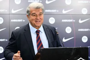 Chủ tịch Joan Laporta bảo vệ cách đội ngũ điều hành của mình xử lý vụ việc của tiền vệ Dani Olmo.