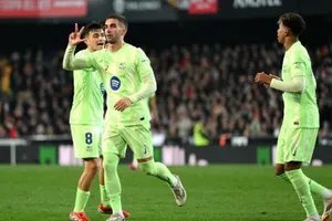 Ferran Torres lập hat-trick dẫn dắt Barcelona hùng mạnh hủy diệt Valencia 5-0.