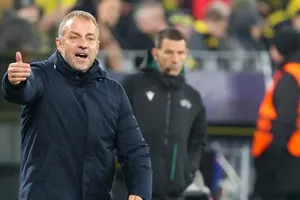 HLV Hansi Flick muốn cầu thủ Barcelona thể hiện hết năng lực trong lối chơi hơn là sa đà tranh cãi các tiểu tiết.