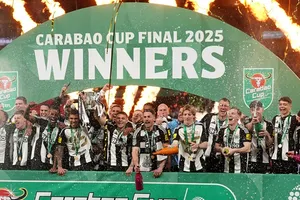 Newcastle đánh bại Liverpool 2-1 tại Wembley vào Chủ Nhật để giành lấy Cúp Liên đoàn Anh.