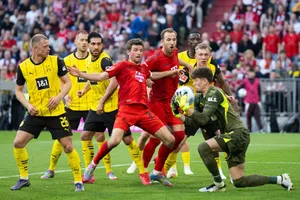 Bayern Munich đã bị Borussia Dortmund cầm chân 2-2 ngay trên sân nhà.
