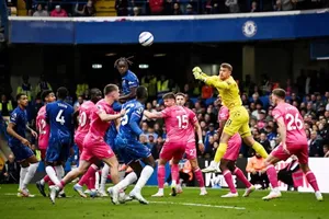 Chelsea vất vả cầm hòa đội sắp rớt hạng Ipswich