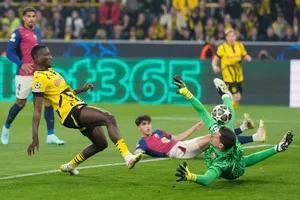 Borussia Dortmund làm được điều mà không ai khác có thể làm được vào năm 2025 là đánh bại Barcelona 3-1.