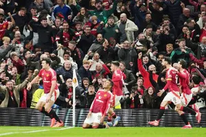 Man.United có màn lội ngược dòng điên rồ để đánh bại Lyon 5-4 trong hiệp phụ.