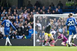 Nicolas Jackson (15) ghi bàn quyết định cho Chelsea