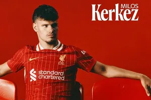 Liverpool hoàn tất chiêu mộ hậu vệ trái Milos Kerkez của Bournemouth và nâng mức chi tiêu mùa hè lên 170 triệu bảng.