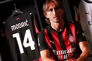 Luka Modric đã có buổi trò chuyện đầu tiên với các kênh truyền thông của Milan