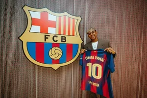 Barcelona bỏ túi 10 triệu euro khi mở bán chiếc áo số 10 của Lamine Yamal