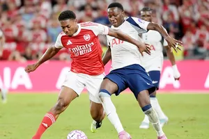 Arsenal kết thúc chuyến du đấu tiền mùa giải tại châu Á bằng thất bại 0-1 trước Tottenham.