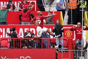 Bryan Mbeumo ăn mừng bàn thắng đầu tiên của mình cho Man United