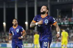 Memphis Depay trở thành cầu thủ ghi bàn nhiều nhất mọi thời đại của đội tuyển Hà Lan với hai bàn thắng trong chiến thắng 3-2 trước Lithuania.