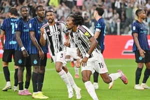 Khephren Thuram mừng bàn thắng giúp Juventus thắng Inter Milan 4-3 trong trận Derby d’Italia kịch tính.