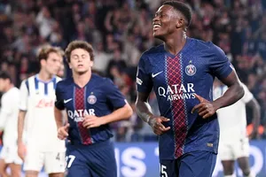 Paris Saint-Germain bắt đầu hành trình bảo vệ danh hiệu Champions League bằng chiến thắng 4-0 trước Atalanta.