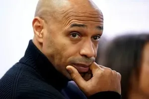 Huyền thoại người Pháp Thierry Henry