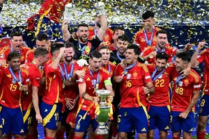 Nhà vô địch châu Âu Tây Ban Nha trở lại dẫn đầu bảng xếp hạng FIFA kể từ tháng 6-2014.