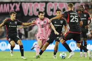 Lionel Messi giúp Inter Miami vững vàng trong cuộc đua giành danh hiệu Supporters Shield thứ 2 liên tiếp.