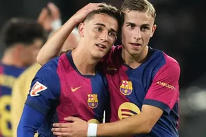 Barcelona chịu tổn thất lớn khi vắng Gavi (trái) và Fermin Lopez trong thời gian dài.