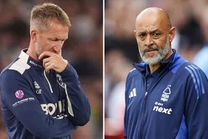 HLV Graham Potter (trái) bị sa thải nhường chỗ cho Nuno Espirito Santo tại West Ham.