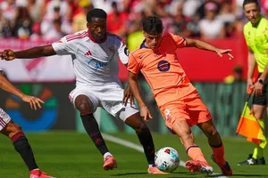 Pedri đã chỉ trích hiệp một “thật sự kinh hoàng” khiến Barcelona thua Sevilla 1-4.