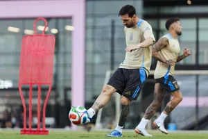 Lionel Messi trong buổi tập của đội tuyển Argentina trước trận giao hữu với Puerto Rico.