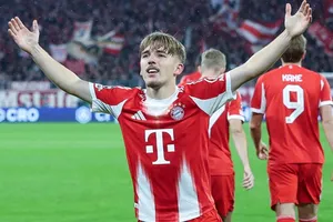 Lennart Karl từng bước khẳng định vị trí trong đội hình toàn sao của Bayern Munich.