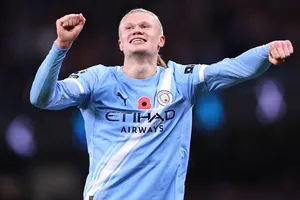 Erling Haaland ghi 27 bàn chỉ sau 17 lần ra sân cho Man.City và đội tuyển Na Uy mùa giải này.