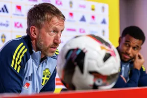Nhiệm vụ của tân HLV Graham Potter trong bản hợp đồng ngắn hạn là dẫn dắt Thụy Điển vượt qua vòng play-off.