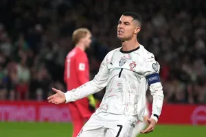 Cristiano Ronaldo đối mặt nguy cơ vắng mặt 2 trận đầu tiên vòng bảng World Cup 2026.
