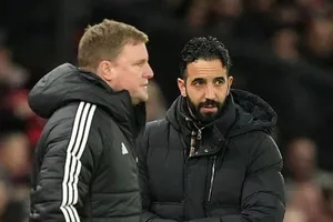 HLV Eddie Howe và Newcastle đang có thành tích đối đầu rất tốt trước Man.United của Ruben Amorim.