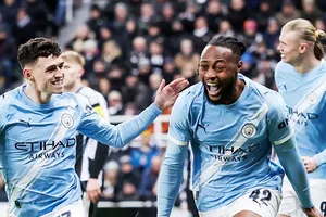 Tân binh Antoine Semenyo mở tỷ số giúp Man.City thắng 2-0 tại Newcastle vào thứ Ba.