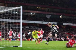 Cú đúp của Anthony Gordon đã giúp Newcastle loại Arsenal mùa trước