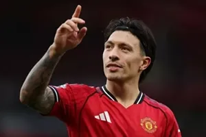 Lisandro Martinez đã chơi rất hay trước Manchester City