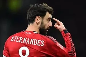 Bruno Fernandes vẫn muốn chơi cho Man United