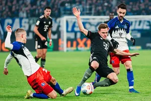 Hamburger gây sốc cho Bayern Munich khi giành được trận hòa 2-2 tại Bundesliga.